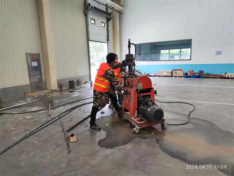 巴南厂房地面下沉塌陷注浆加固施工